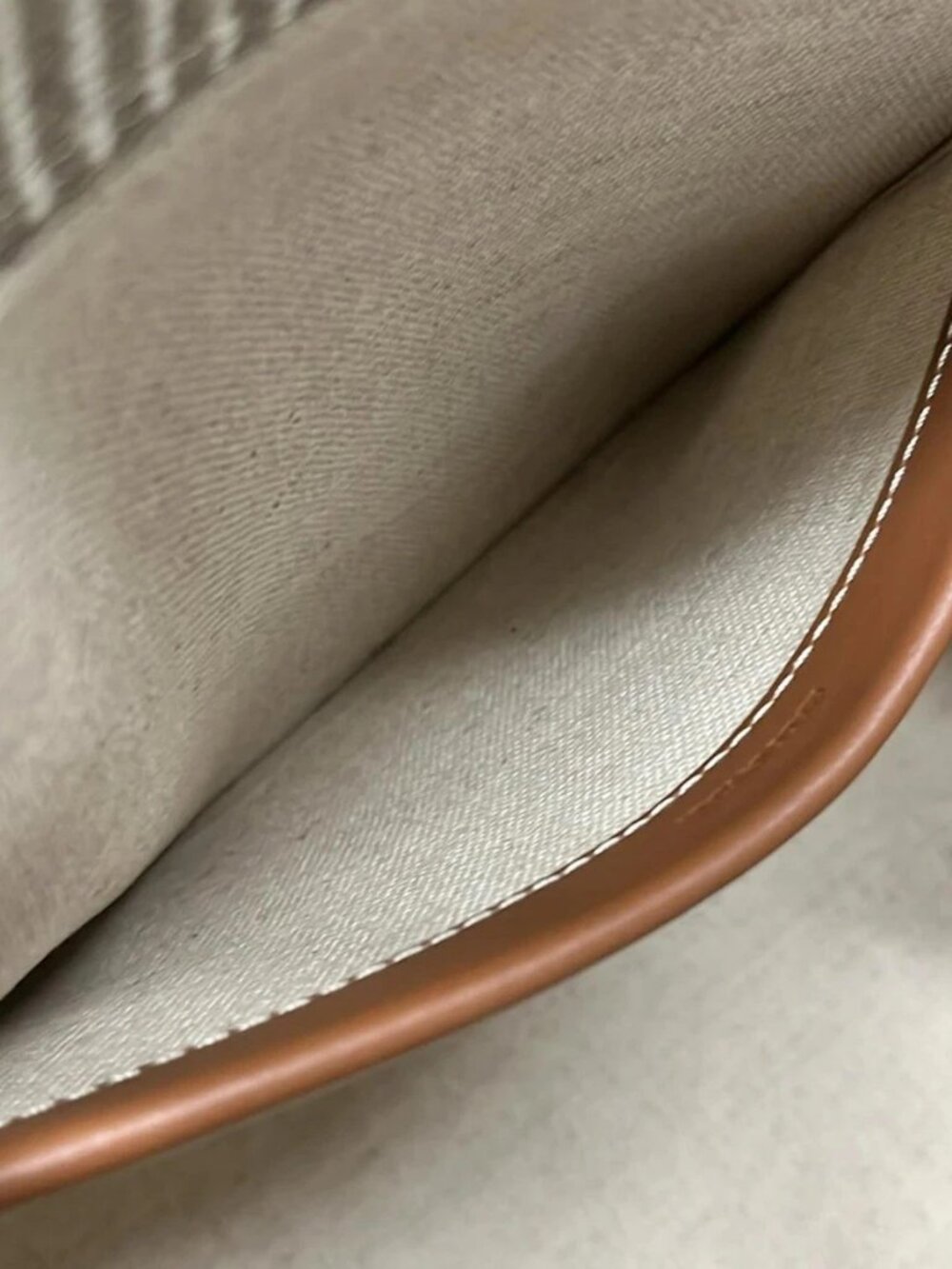 CELINE Small Hippopotamus 199162FEE.02BG White Gray Brown Textile Calf Skin - Picture 14 of 15